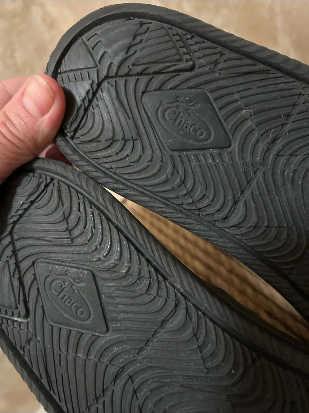 Chaco Chillos equal to ladies 7.5/8 youth 6 slides / sandals